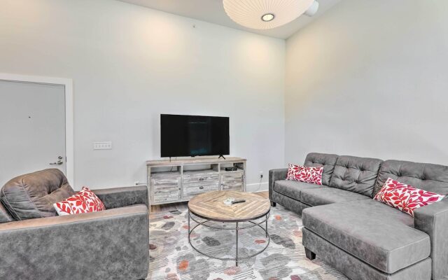 Contemporary Cincinnati Condo - Pets Allowed!