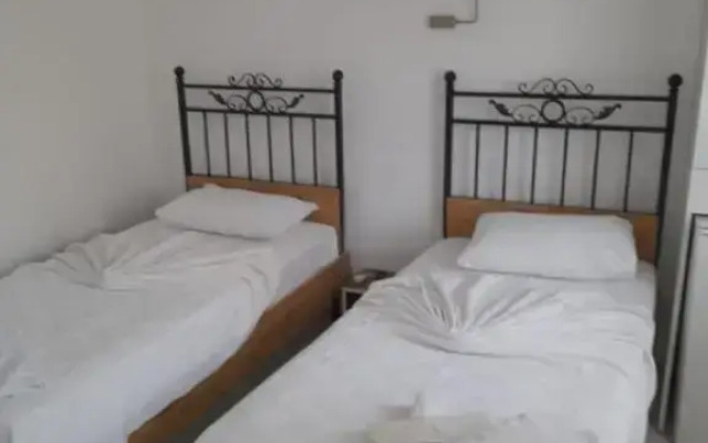 Otel  A