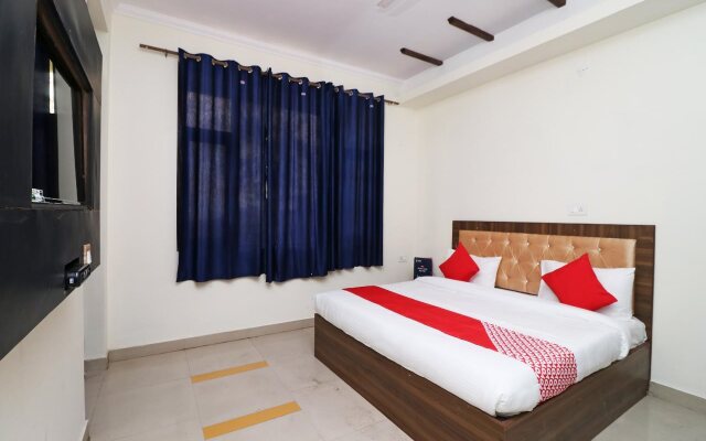 Hotel 9 Palm by OYO Rooms