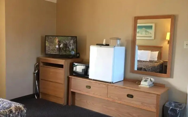 Silver Spur Motel