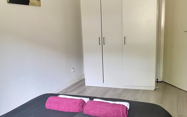 Charming 2-bed Apartment in Edinburgh City Centre
