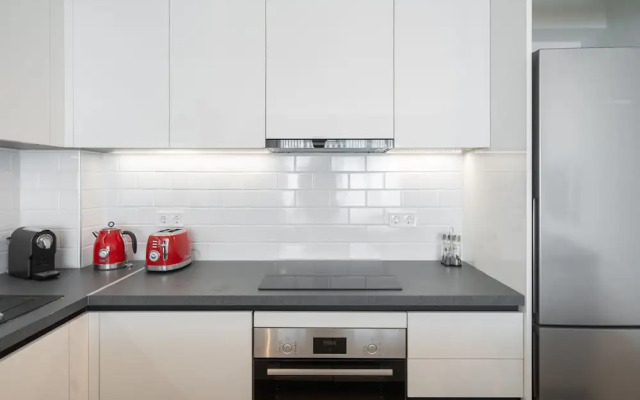 LIV Athinum 1 - Luxury Apartment 5A