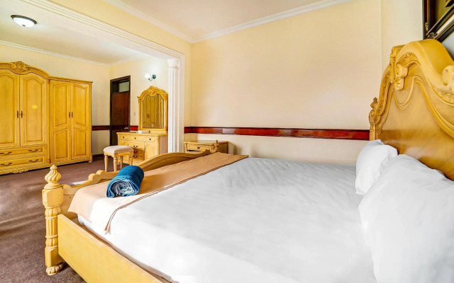 OYO 120 Concord International Hotel