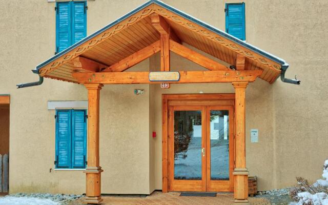 Petite Jardin: Residence Via des Traz B