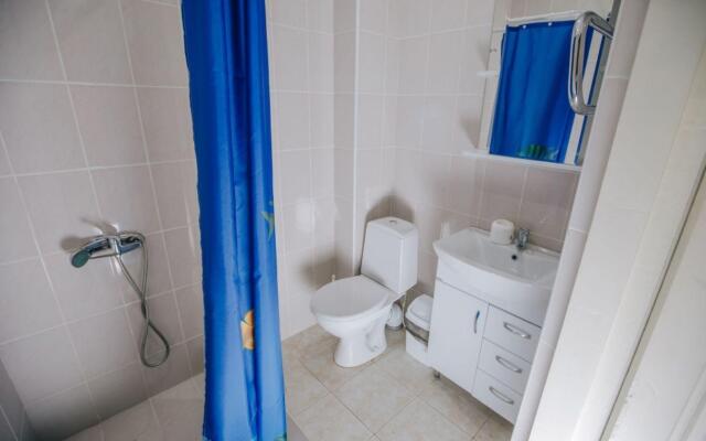 Laura Guest House