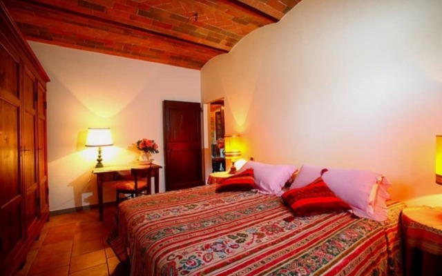 Podere Lucignano Secondo Agriturismo