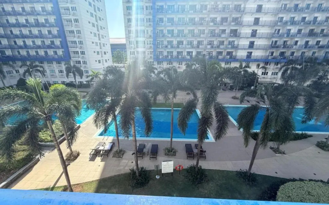 Staycation Sea Residences MOA Jermel