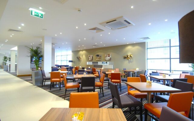 Holiday Inn Express Walsall M6J10 by IHG