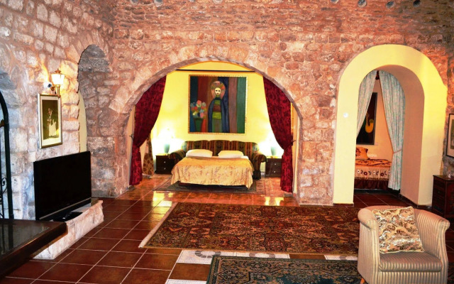 Palacio Domain Luxurious Boutique Hotel