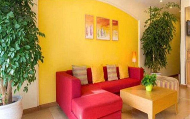 Home Inn Beijing Changping Gulou West Street