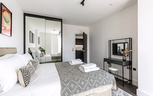 Luxurious West London Apartment