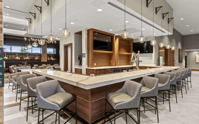 Embassy Suites by Hilton Irving Las Colinas