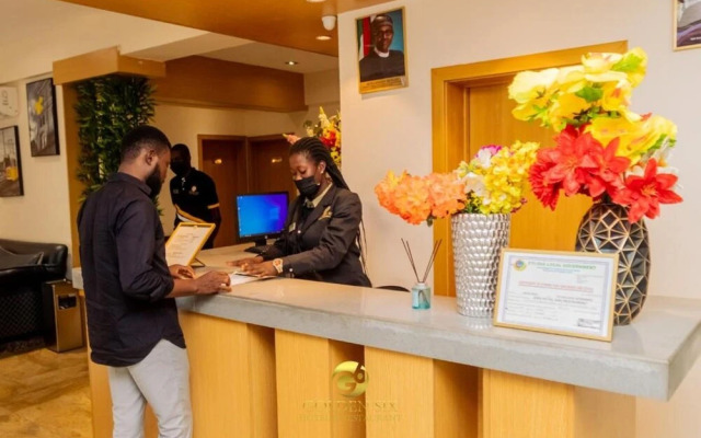 Golden Six Hotel & Restaurant