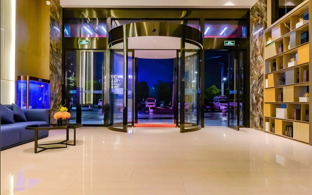Echarm Hotel Guiyang Longdongbao International Airport Outlets
