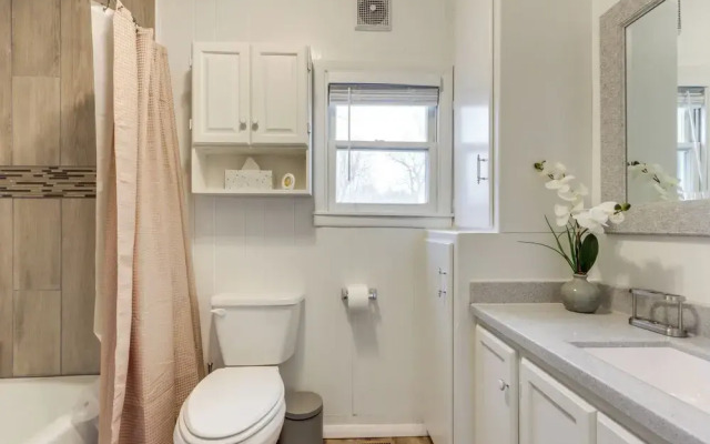 Walkable & Updated Nevada Home: Family Friendly!