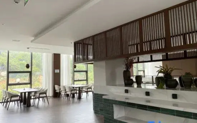 Mengshan Relaxation Resort Hotel