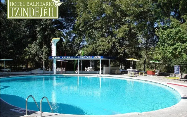 Hotel Balneario Tzindejeh