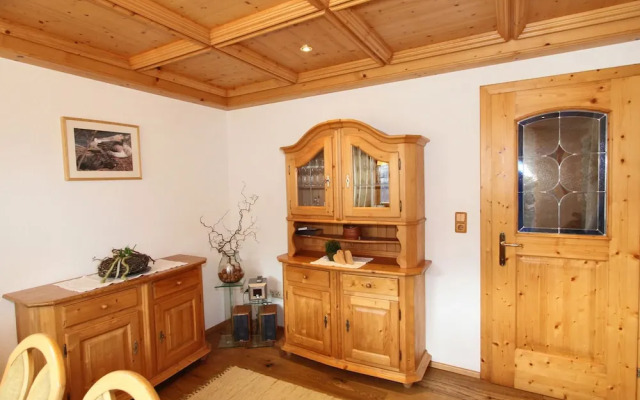 Cosy Holiday Flat With Garden in Wenns