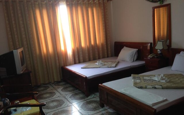 Don Hien 2 Hotel