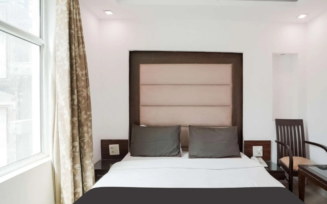 Oyo 79847 Collection O Hotel LS