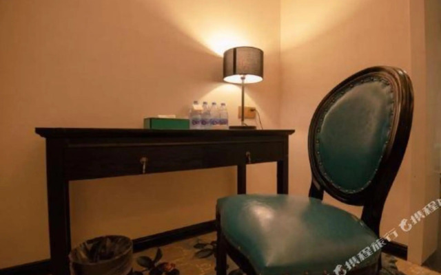 Yixuan Hotel