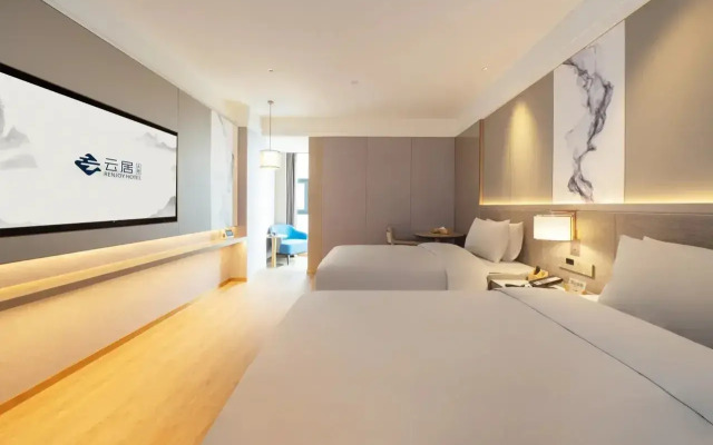 Shanghai Huayi Renjoy Hotel