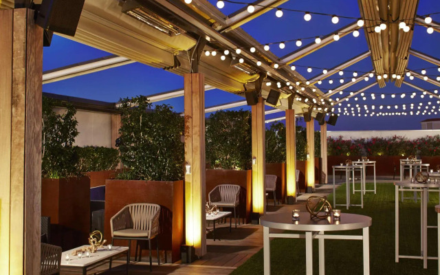 Renaissance Dallas Hotel