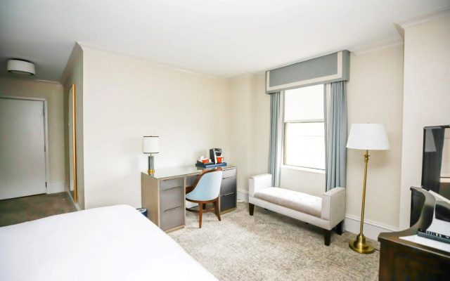The Dunhill Hotel