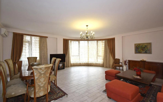 Aram Street, 2 bedrooms Beautiful, Modern apartment DI723