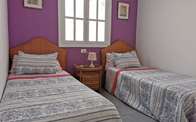Nelidas Pri. Bungalow Pool & wifi free.