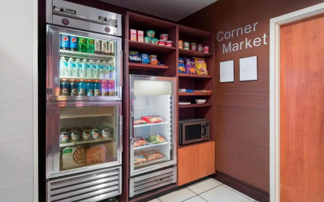 Fairfield Inn & Suites State College