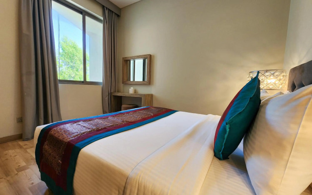 The Dragon Hotel & Resort & Sea Loft Chalets