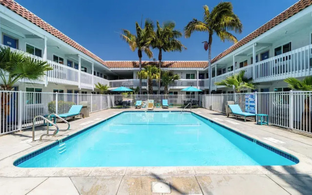 Studio 6 Suites Carpinteria, CA–Santa Barbara - South
