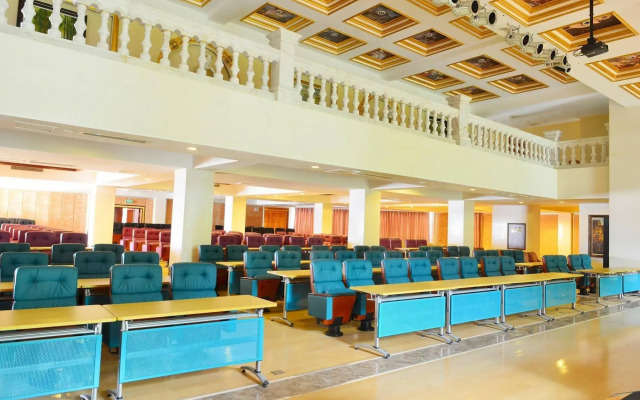 Xinglong Old Banyan Hotel - Wanning