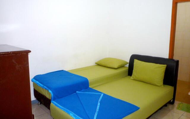 De Sun Pasteur Guest House by HouseinBandung