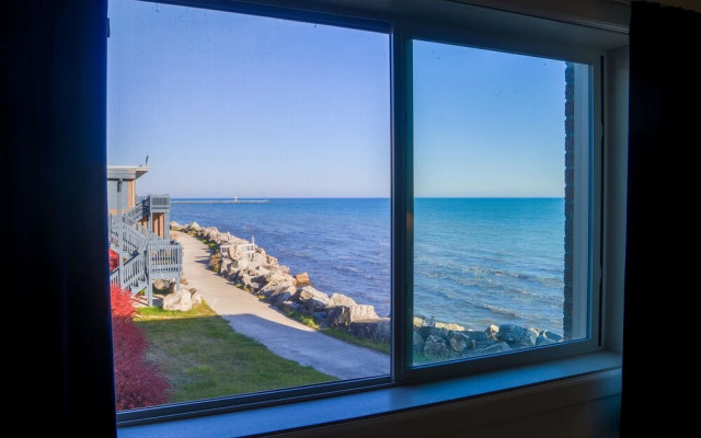 Lighthouse Inn