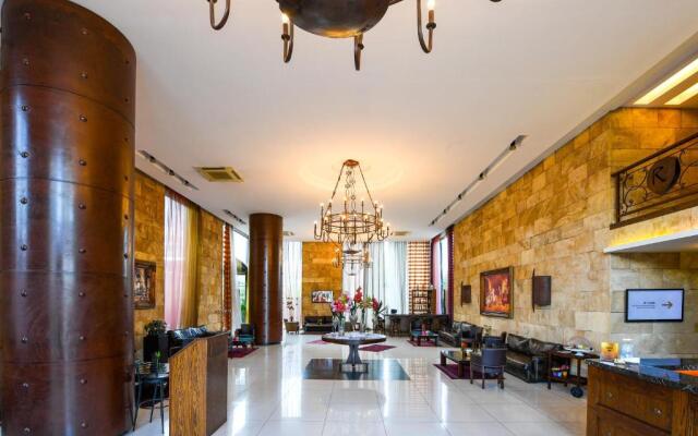 Reston Hotel