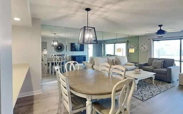 Edgewater Villa #901