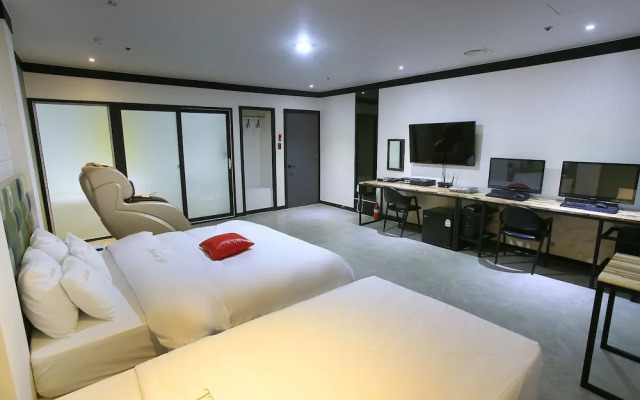 Suwon Yeongtong SG Hotel