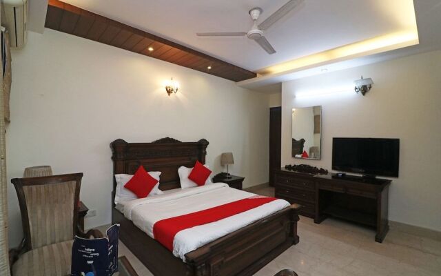 OYO 28061 Amar Villa One