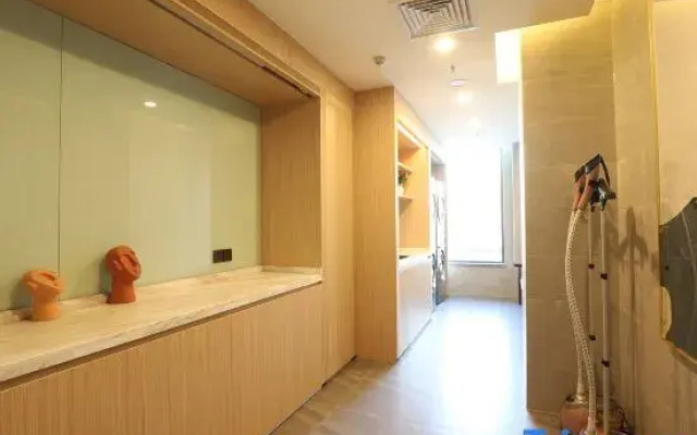 Orange Hotel (Beijing Gaomidian South Metro Station)