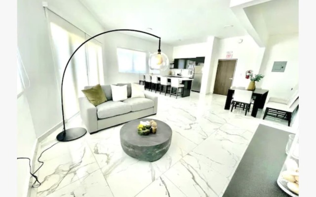 La Mona Loiza Apartments Complex