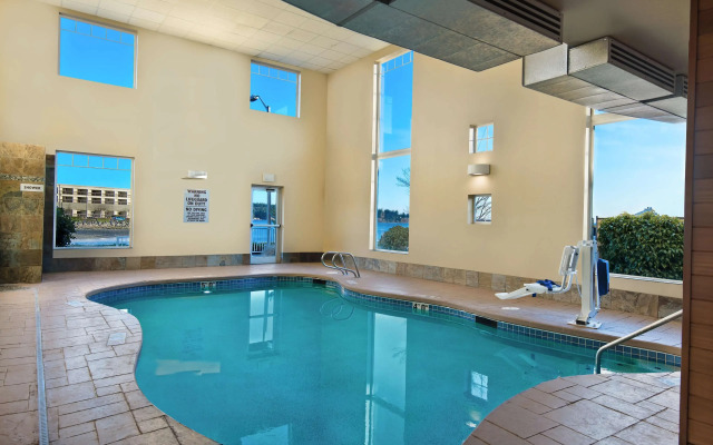 Oxford Suites Silverdale