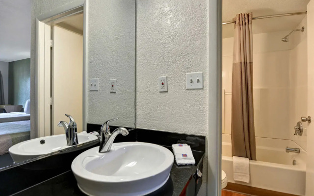 Motel 6 Destin, FL