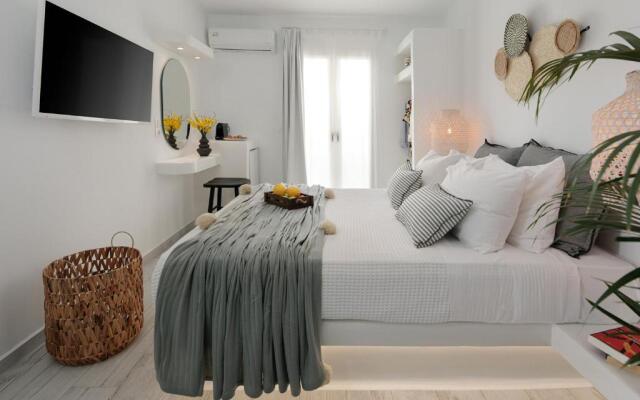 Poseidon Hotel (JNX)