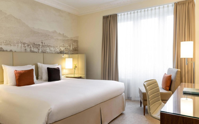 Renaissance Lucerne Hotel