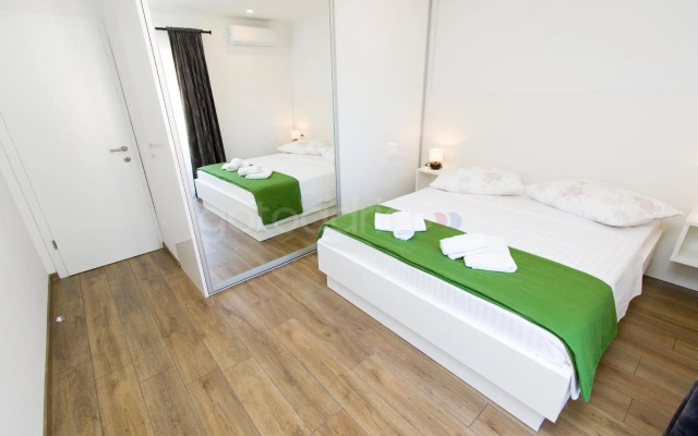 Penthouse With Panoramic View Ally