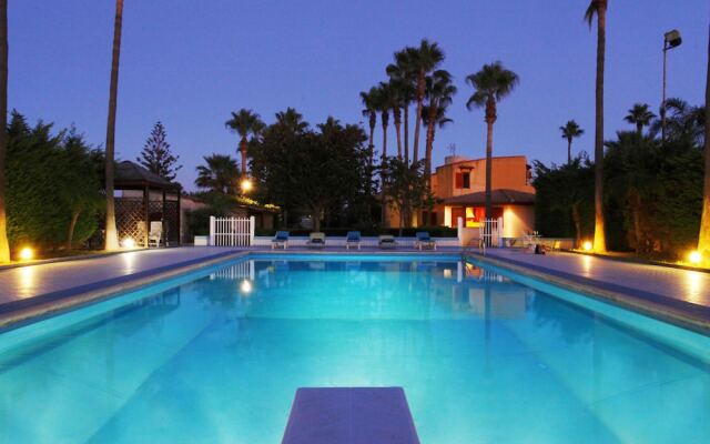 Spacious Villa With Garden in Marsala Sicily