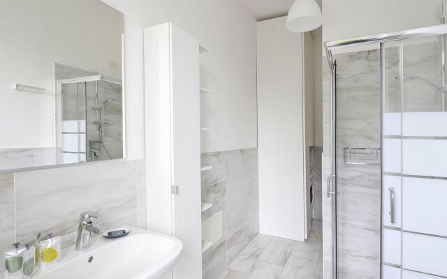 AT Home Heart of Milan - City Apartment