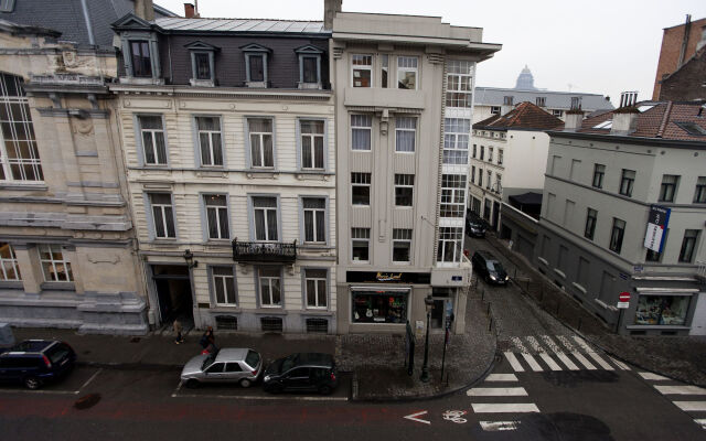 Grand Place Apartments